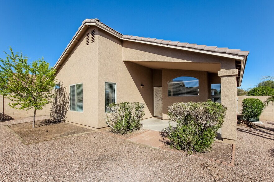 Building Photo - 13362 W Mauna Loa Ln