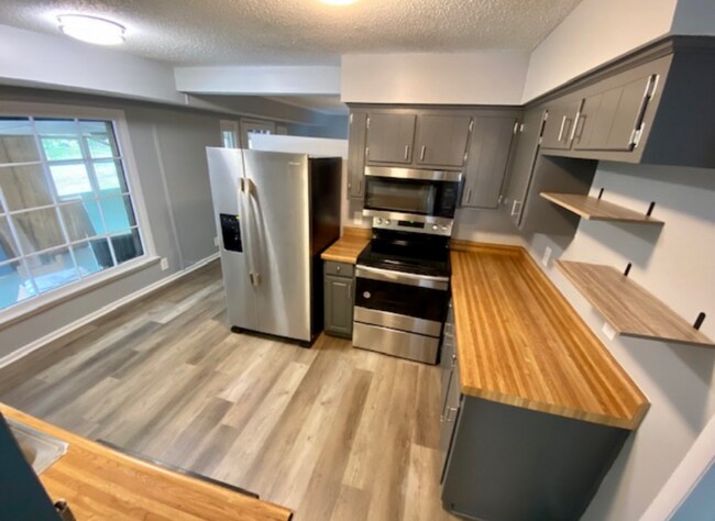 Building Photo - 179 Wessington Pl