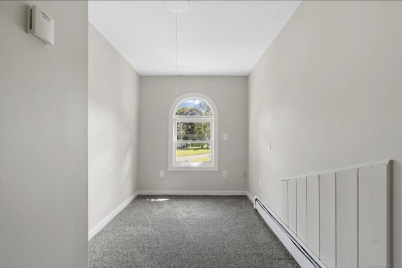 Building Photo - 52 Grove St