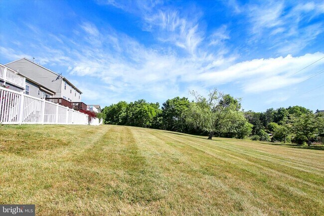 Building Photo - 6444 Terrace Ct