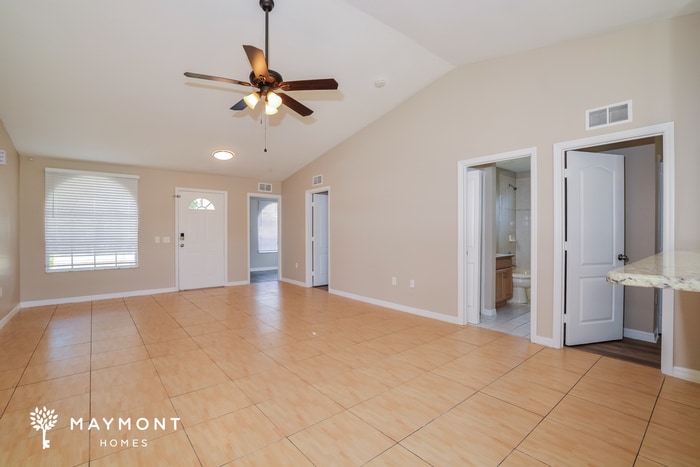 Building Photo - 529 Basil Ct