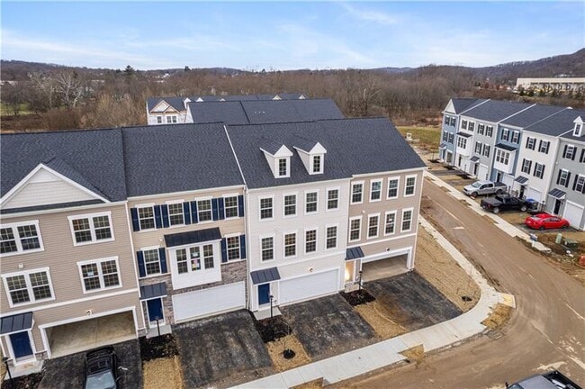 Building Photo - 135 Affinity Dr