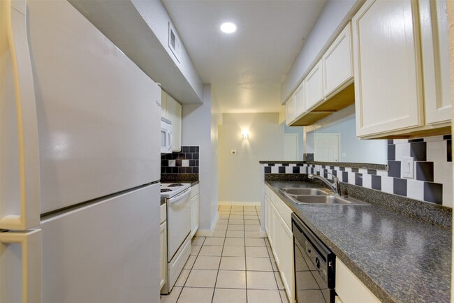 Building Photo - 7200 W T C Jester Blvd