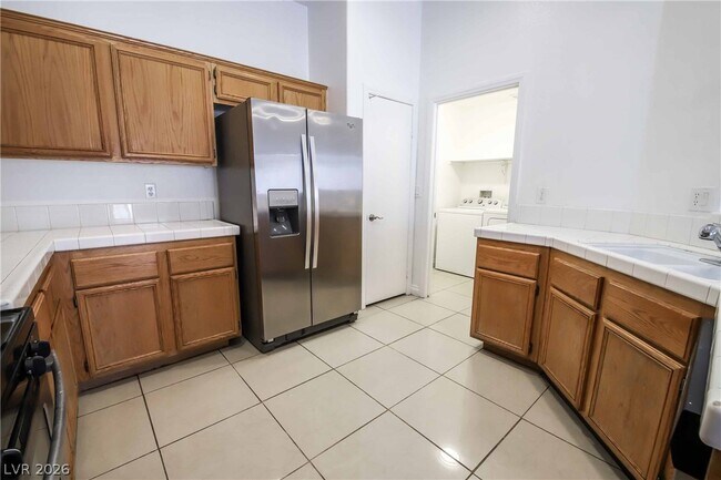 Building Photo - 5309 French Lavender St