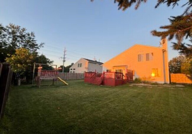 Building Photo - 2081 Litchfield Ln