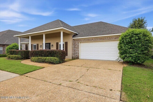 Building Photo - 146 Tradition Pkwy