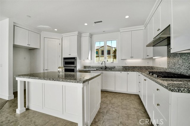 Building Photo - 109 Dolci