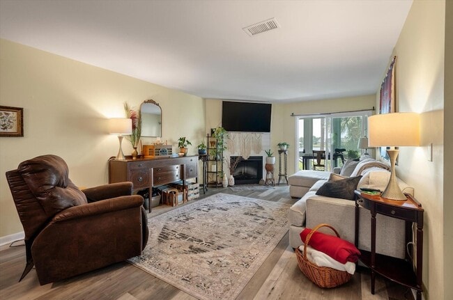 Building Photo - 4 W Mariners Cay Dr