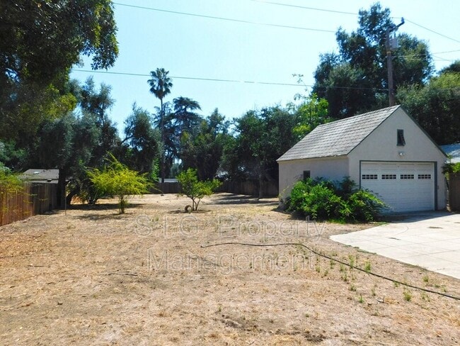 Building Photo - 1186 New York Dr