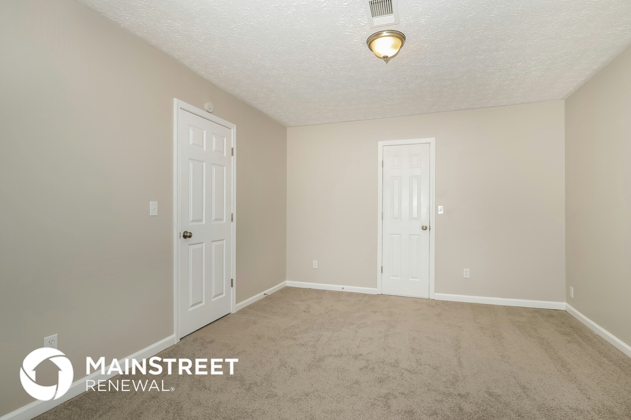 Building Photo - 5485 Denny Dr