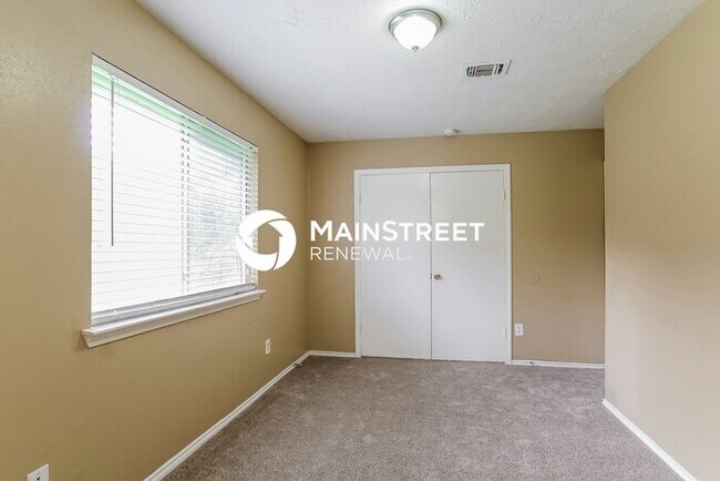 Building Photo - 3 Bedroom Pet-Friendly Home in Humble, TX with Main Street Renewal