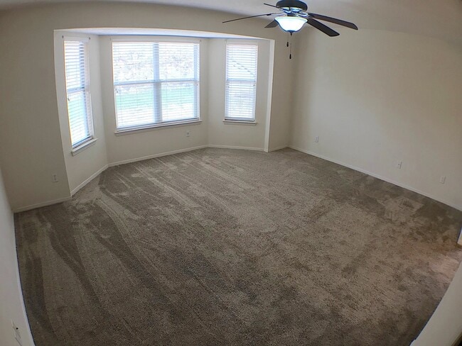 Building Photo - Northeast El Paso 3 Bed Refrig A/C