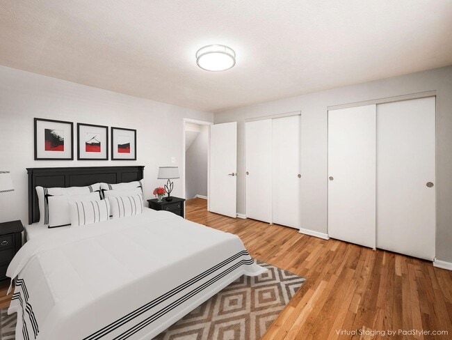 Building Photo - 4473 Mobile Dr