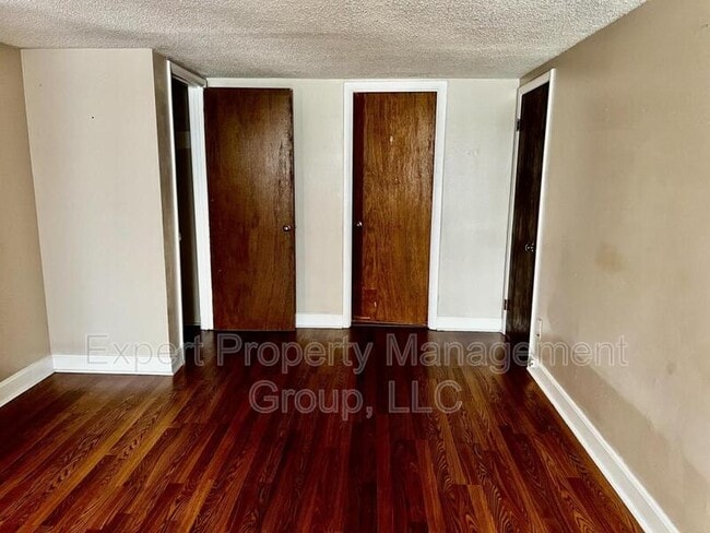 Building Photo - 103 Winterlochen Dr