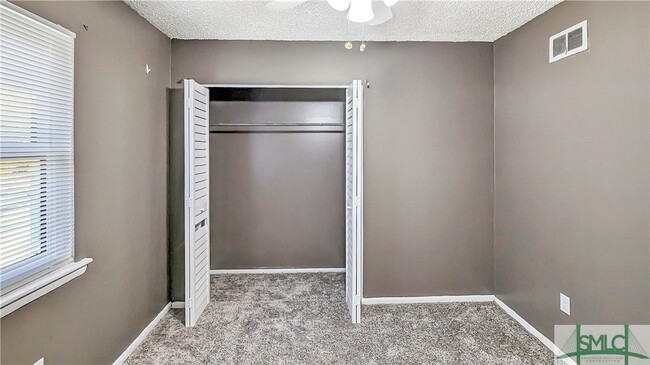 Building Photo - 322 Chatham Villa Dr