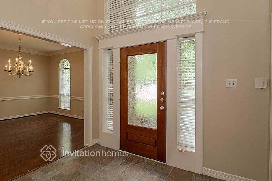 Building Photo - 12146 Auburn Hills Dr
