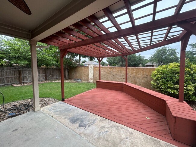 Building Photo - Gorgeous 4 Bed/ 3Bath house for rent! Avai...