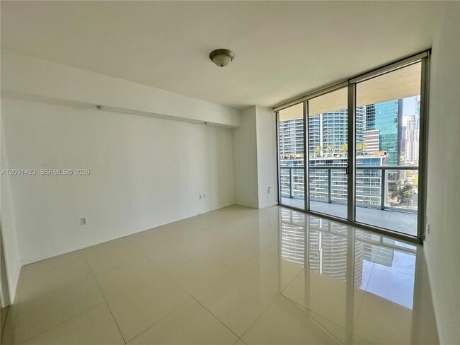 Building Photo - 475 Brickell Ave