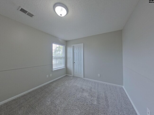 Building Photo - 108 Chethan Cir