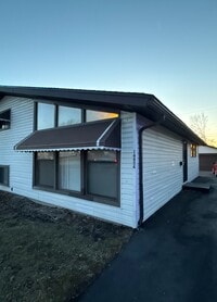 Building Photo - 16454 Wolcott Ave