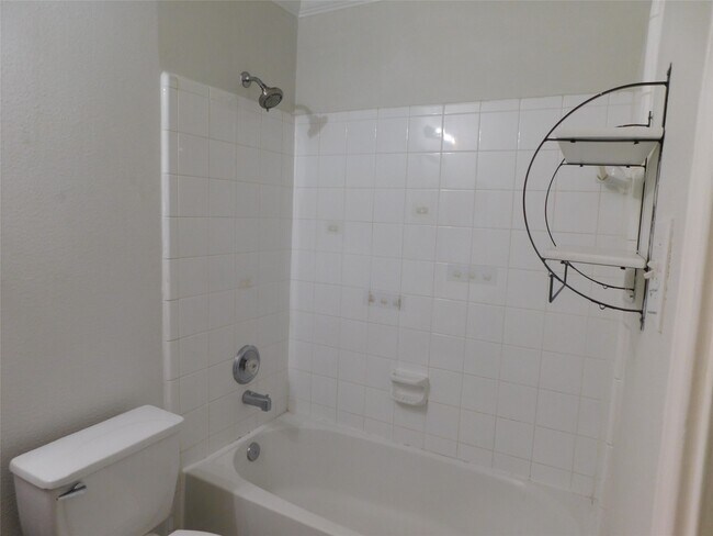 Building Photo - 3334 Pebble Beach Ln