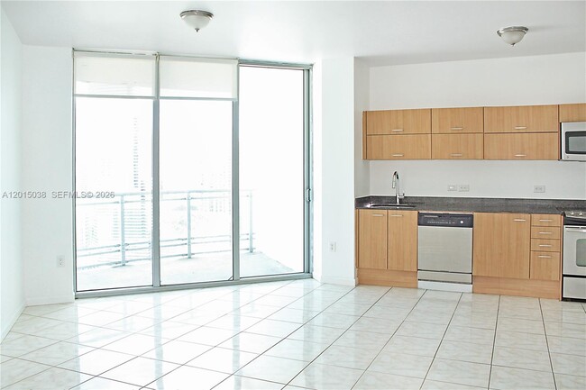 Building Photo - 350 S Miami Ave