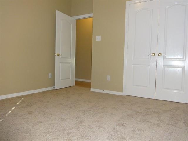 Building Photo - 2225 Highland Hills Dr