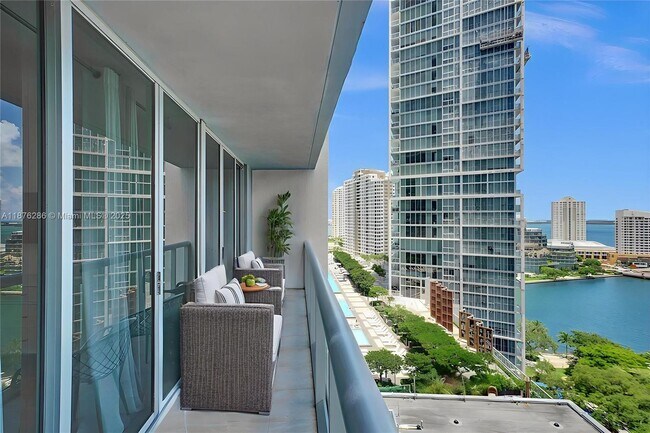 Building Photo - 485 Brickell Ave
