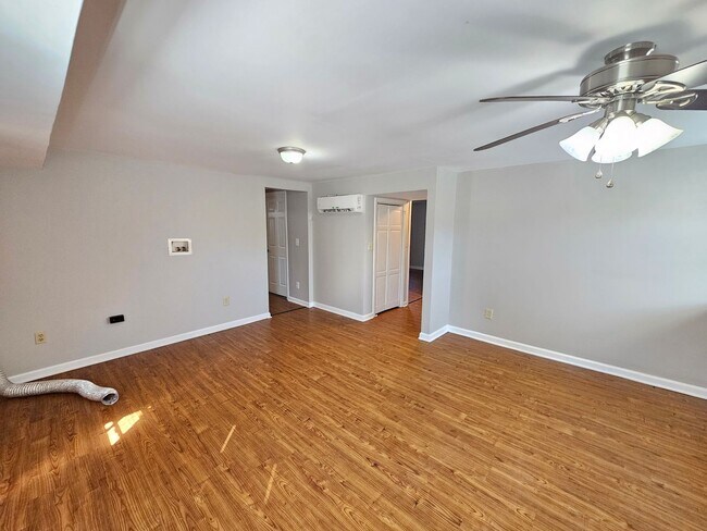 Building Photo - 777 Old Embreeville Rd