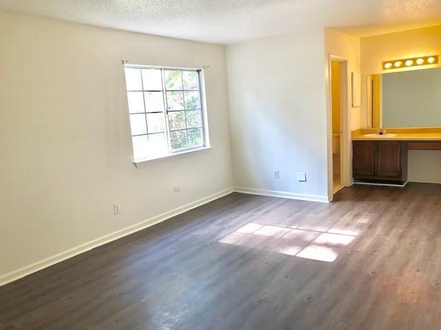 Building Photo - 6701 Dickens Ferry Rd