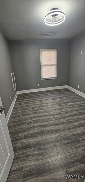 Building Photo - 5517 Ave I