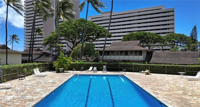 Building Photo - Renovated Tropic Gardens Town House for rent!