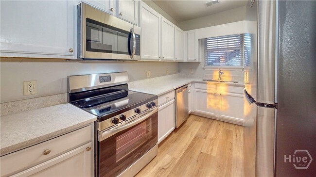 Building Photo - 5028 Winfield Dr