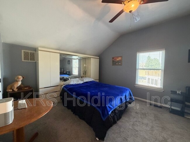 Building Photo - 6040 Capital Pl