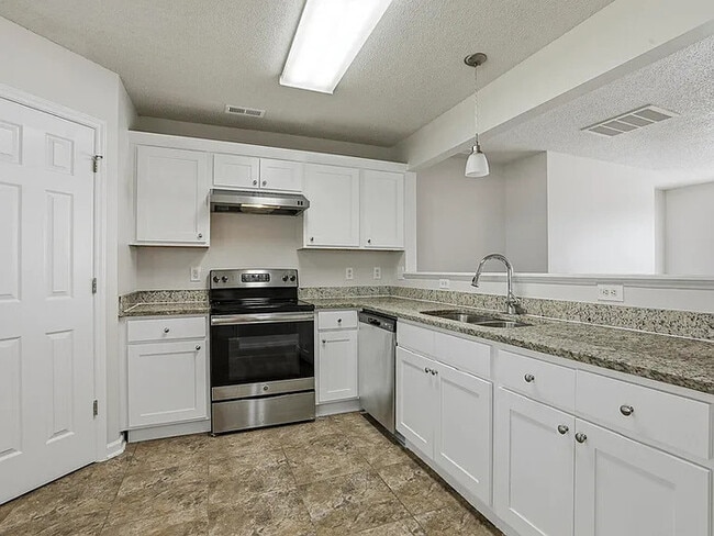 Building Photo - Earn Wealth While Leasing - Like a Homeowner - Lease to Own