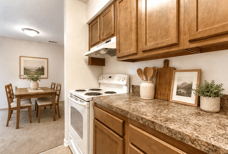 Building Photo - Coachman's Landing Apartments