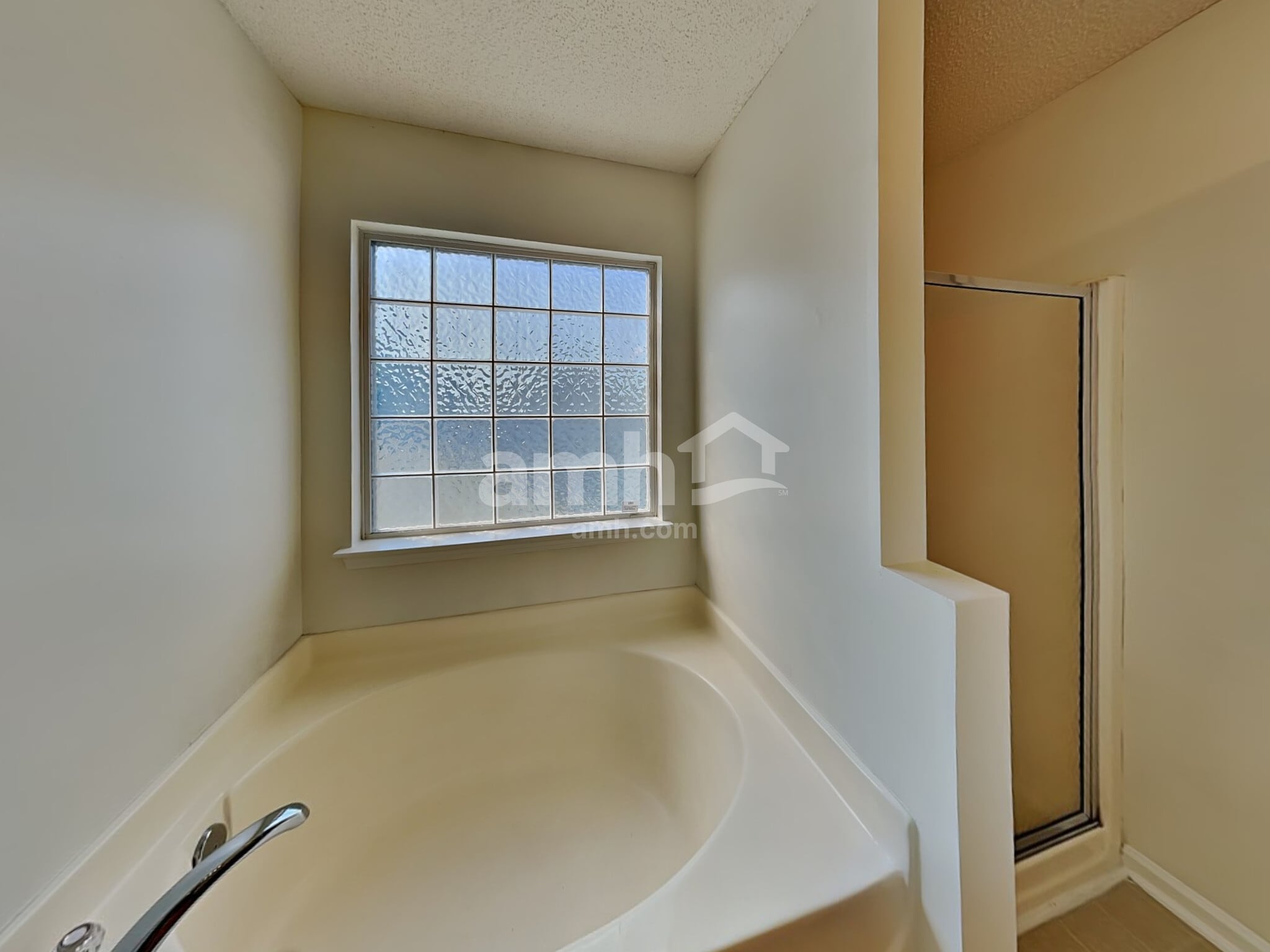 Building Photo - 8820 Cornwall St