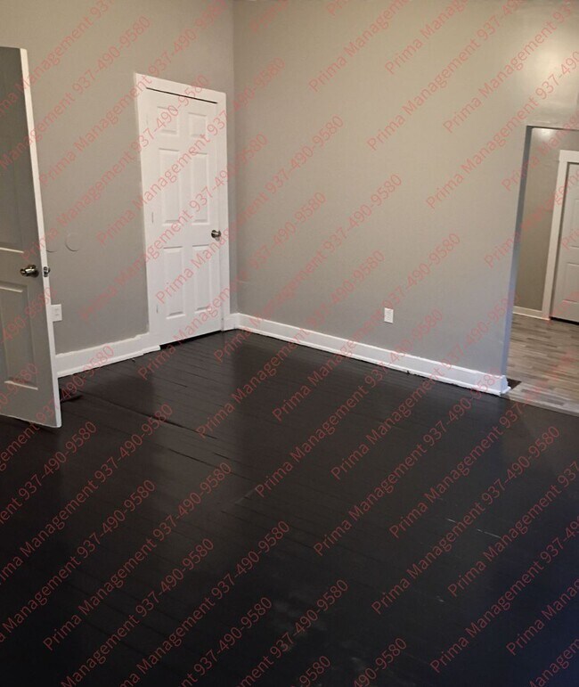 Building Photo - Cozy 3 Bed, 1.5 Bath, Convenient to I-70 a...
