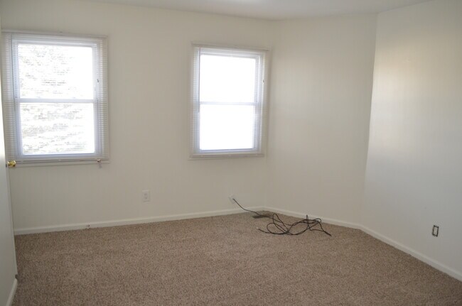 Building Photo - 1227 Marywood Ct