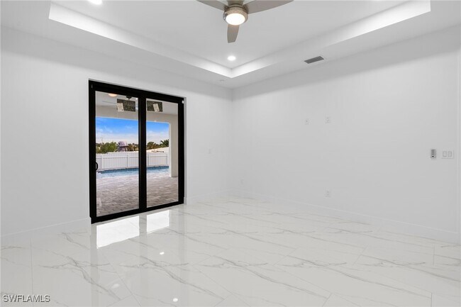 Building Photo - 1639 NW 33rd Ave