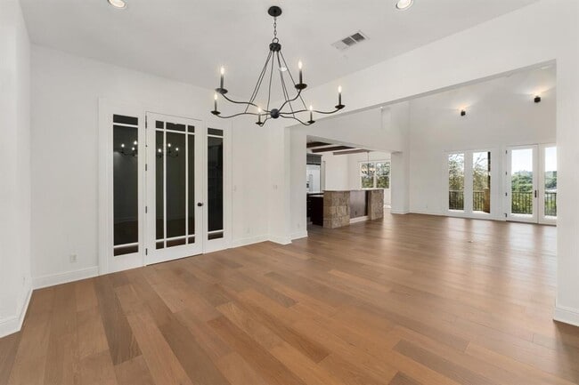 Building Photo - 1101 Sprague Ln