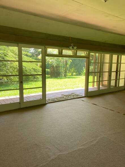 Building Photo - 600 Hoaka Rd