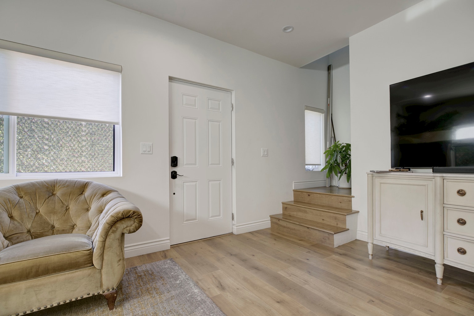 Building Photo - 5206 Goodland Ave