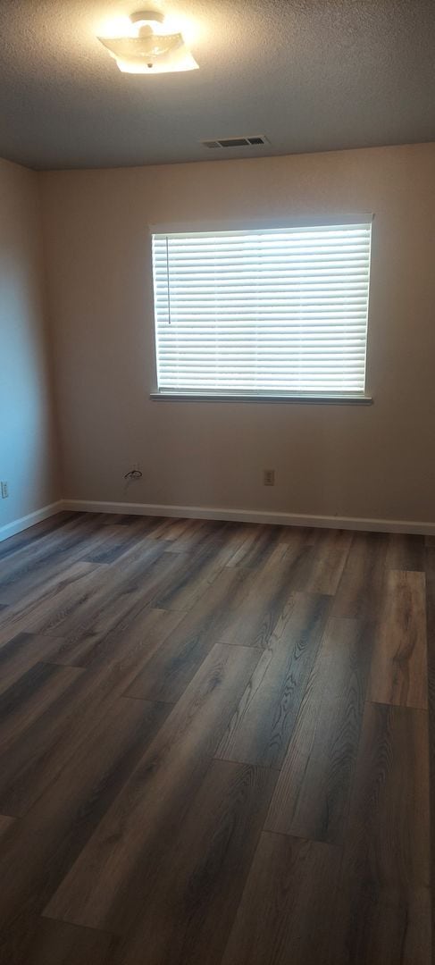 Building Photo - 3096 Beverly Ct