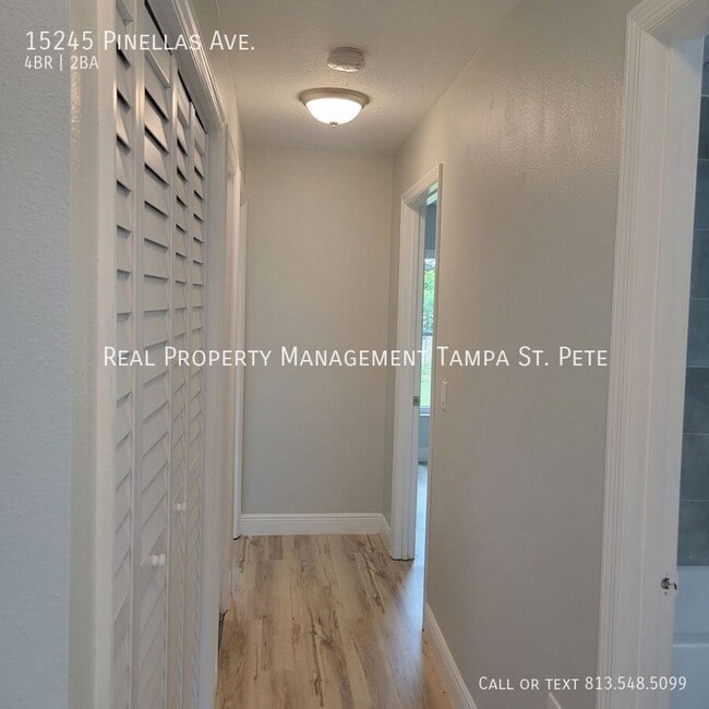 Building Photo - 15245 Pinellas Ave