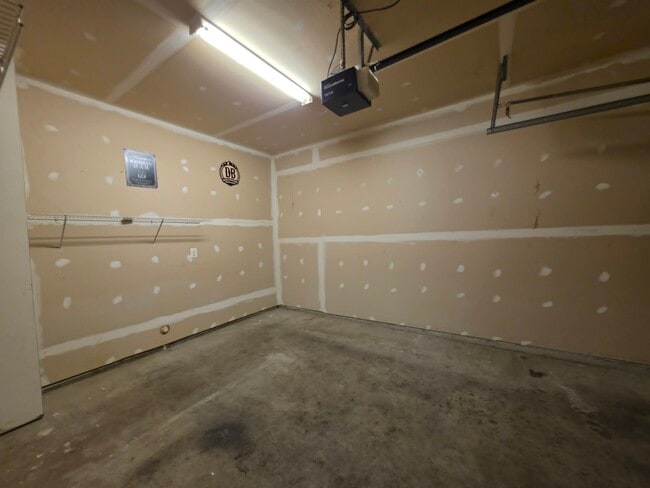 Building Photo - 234 Garrison Way