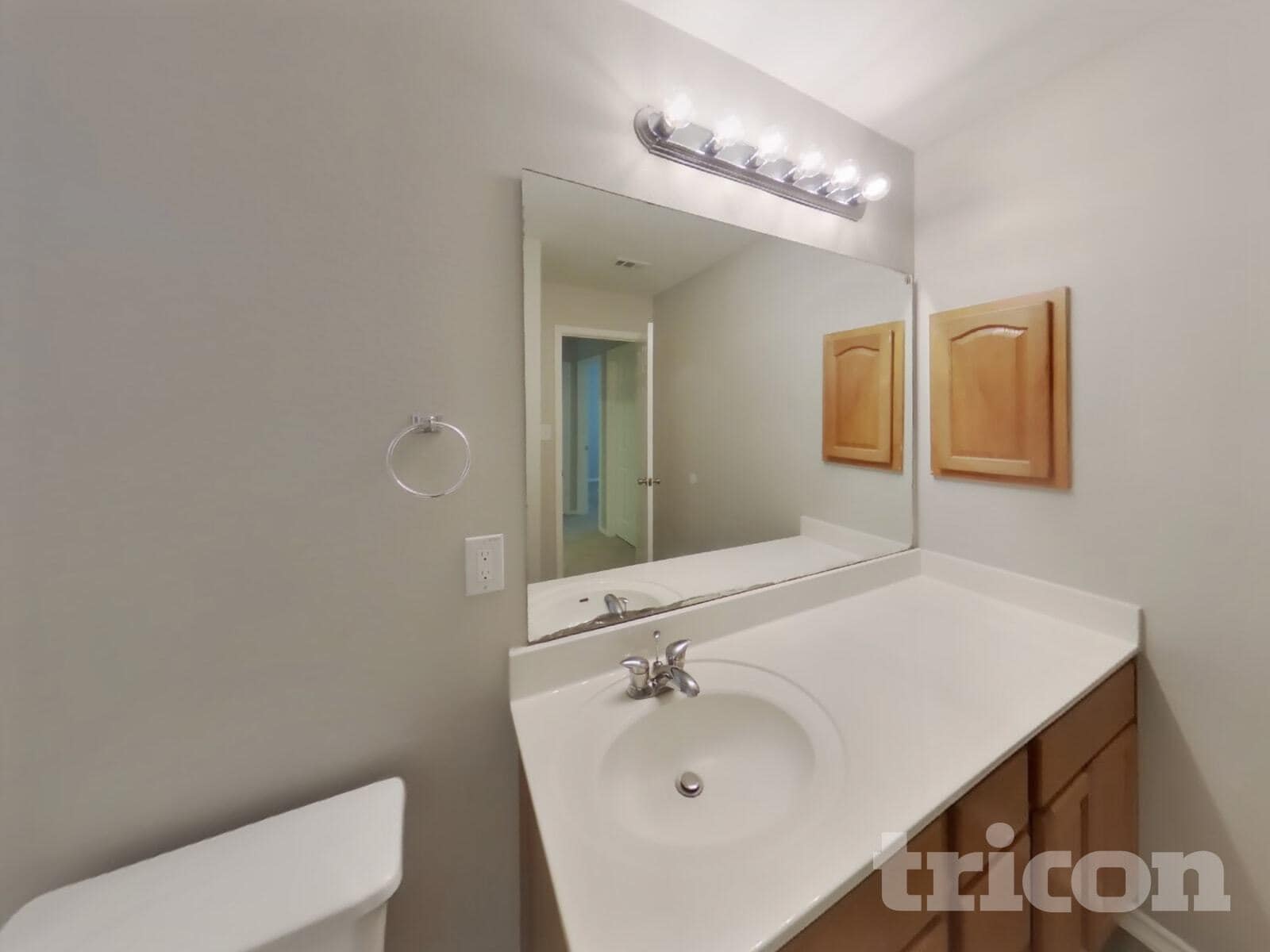 Building Photo - 517 Zapata Cir