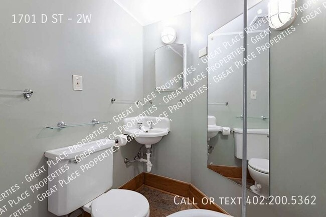 Building Photo - 1701 D St