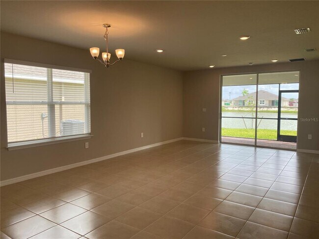 Building Photo - 16070 Bridle Rdg St