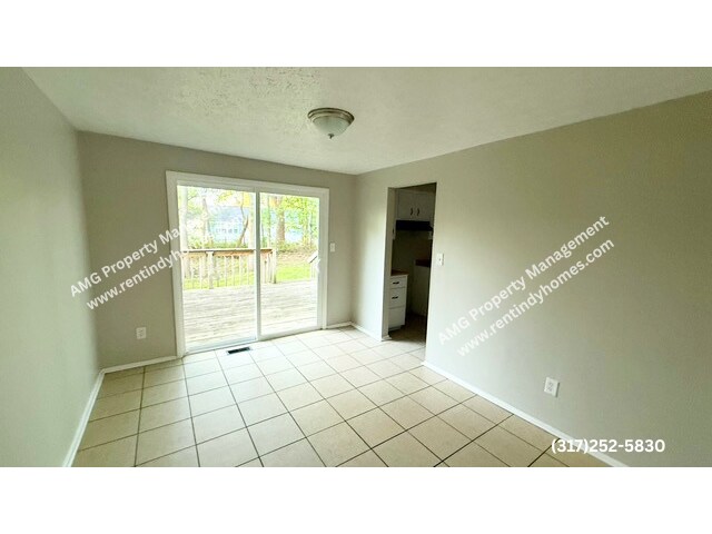 Building Photo - WARREN TOWNSHIP!